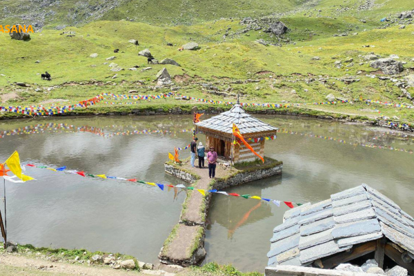 हिमाचल प्रदेश में स्थित है दुनिया का सबसे ऊंचा कृष्ण मंदिर महाभारत काल के पांडवों से जुड़ा है इसका इतिहास दुनिया का सबसे ऊंचा कृष्ण मंदिर