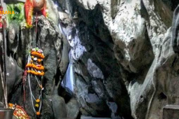 हिमाचल प्रदेश की इस प्राचीन गुफा में भगवान शिव शंकर ने ली थी राक्षस भस्मासुर से बचने के लिए शरण शिव तांडव गुफा कुनिहार